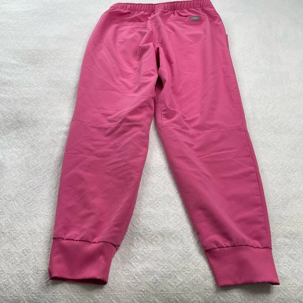 Figs Scrubs Technical Coll in Vibrant Pink~ Sz Small ~ Healthcare~Medical Staff